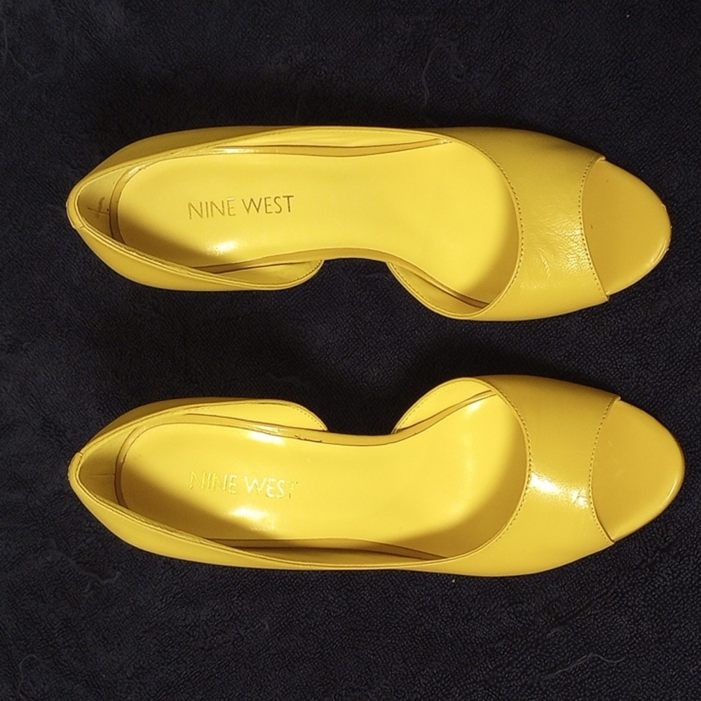 Nine West peep toe heel